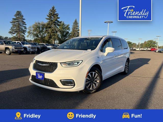 used 2022 Chrysler Pacifica Hybrid car, priced at $21,495