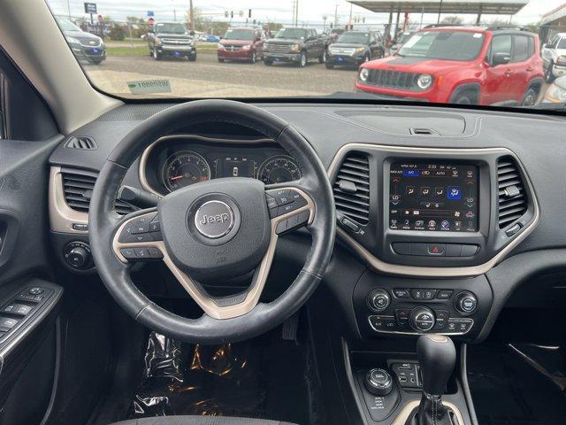 used 2015 Jeep Cherokee car, priced at $12,995