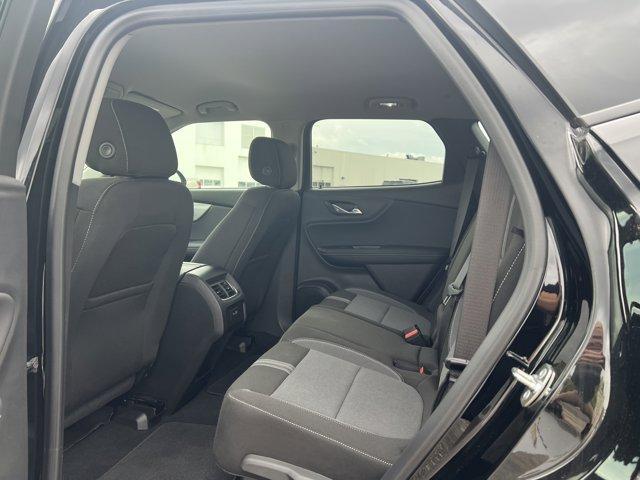 new 2025 Chevrolet Blazer car, priced at $33,039