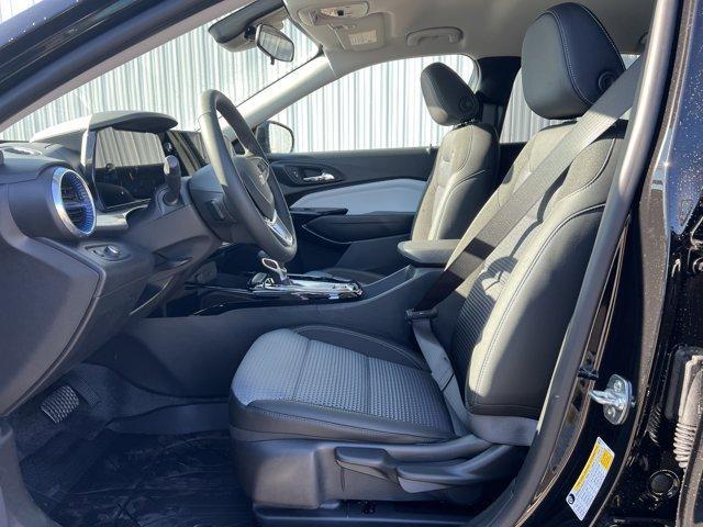 new 2025 Chevrolet Trax car, priced at $23,735