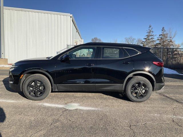 new 2025 Chevrolet Blazer car, priced at $37,104