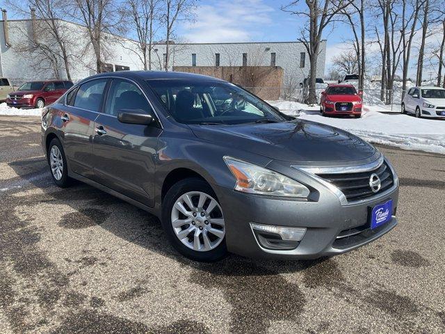 used 2015 Nissan Altima car, priced at $5,500