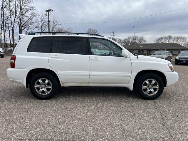 used 2007 Toyota Highlander car, priced at $4,777