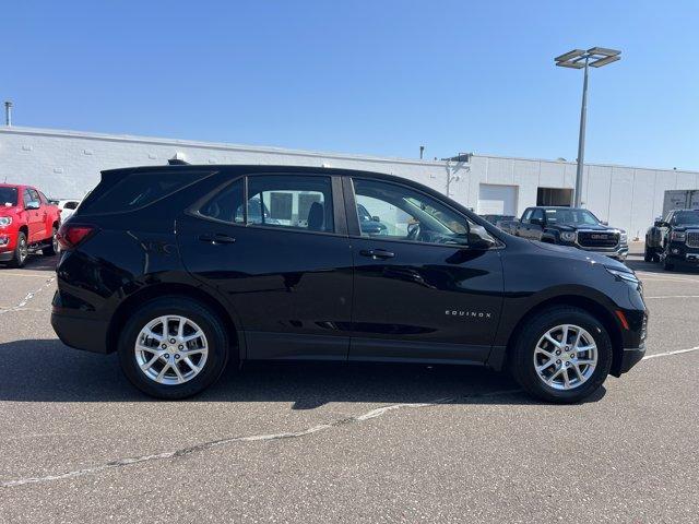used 2022 Chevrolet Equinox car, priced at $19,995
