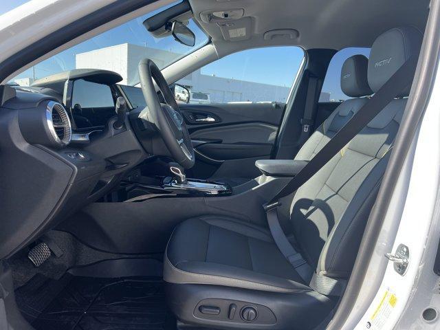 new 2025 Chevrolet Trax car, priced at $25,828