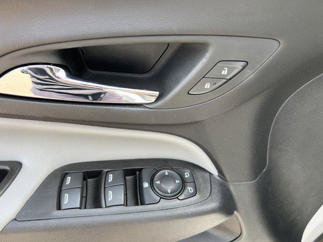 used 2024 Chevrolet Equinox car, priced at $25,980