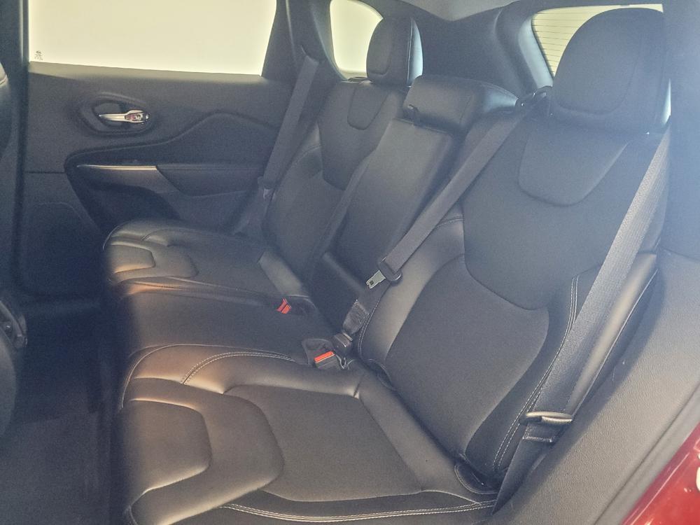 used 2020 Jeep Cherokee car, priced at $19,195