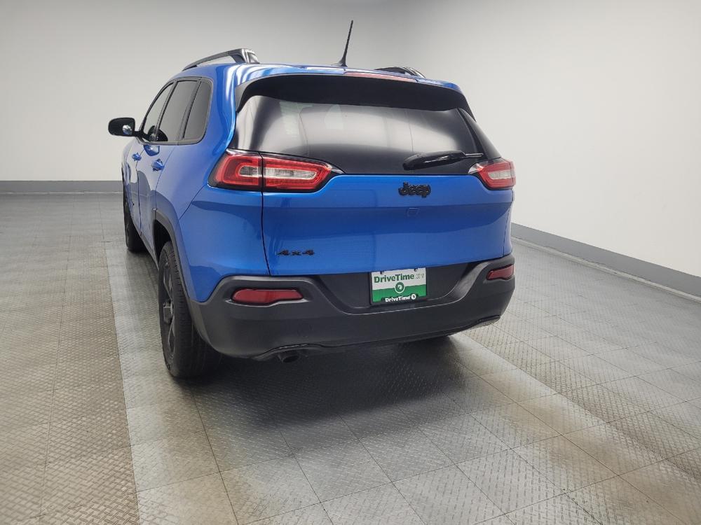 used 2018 Jeep Cherokee car, priced at $16,195