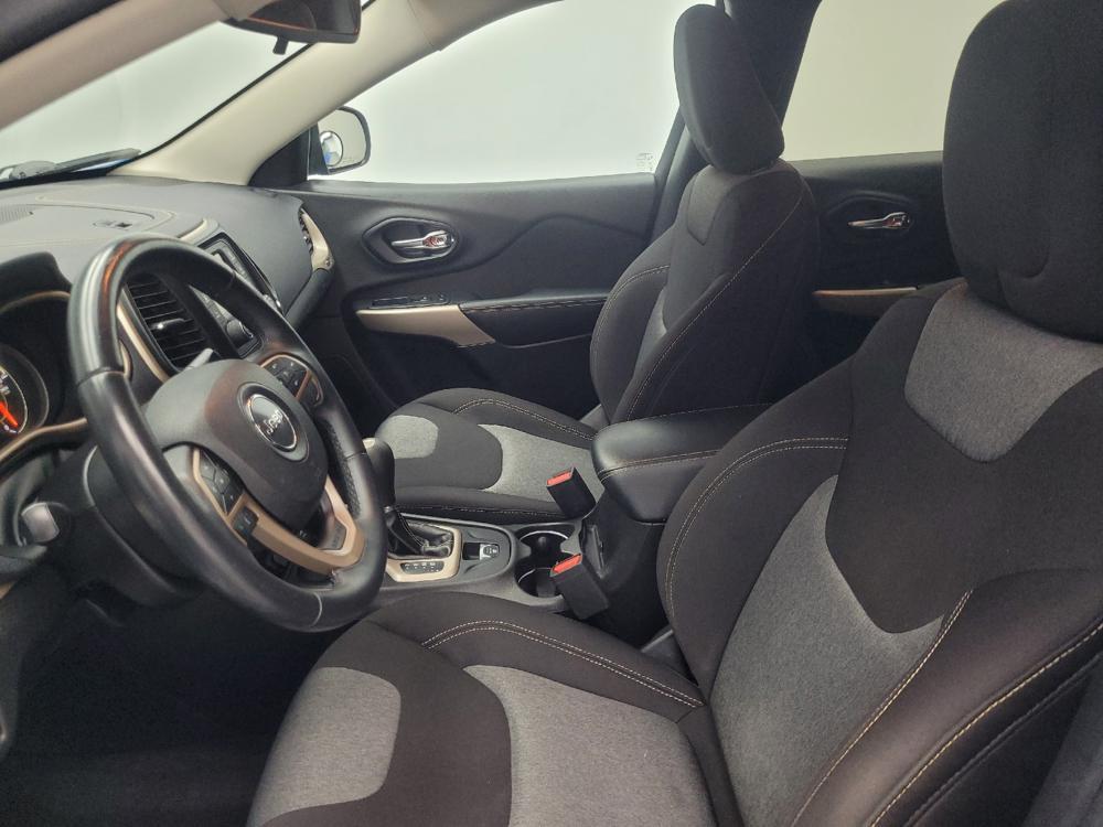 used 2018 Jeep Cherokee car, priced at $16,195