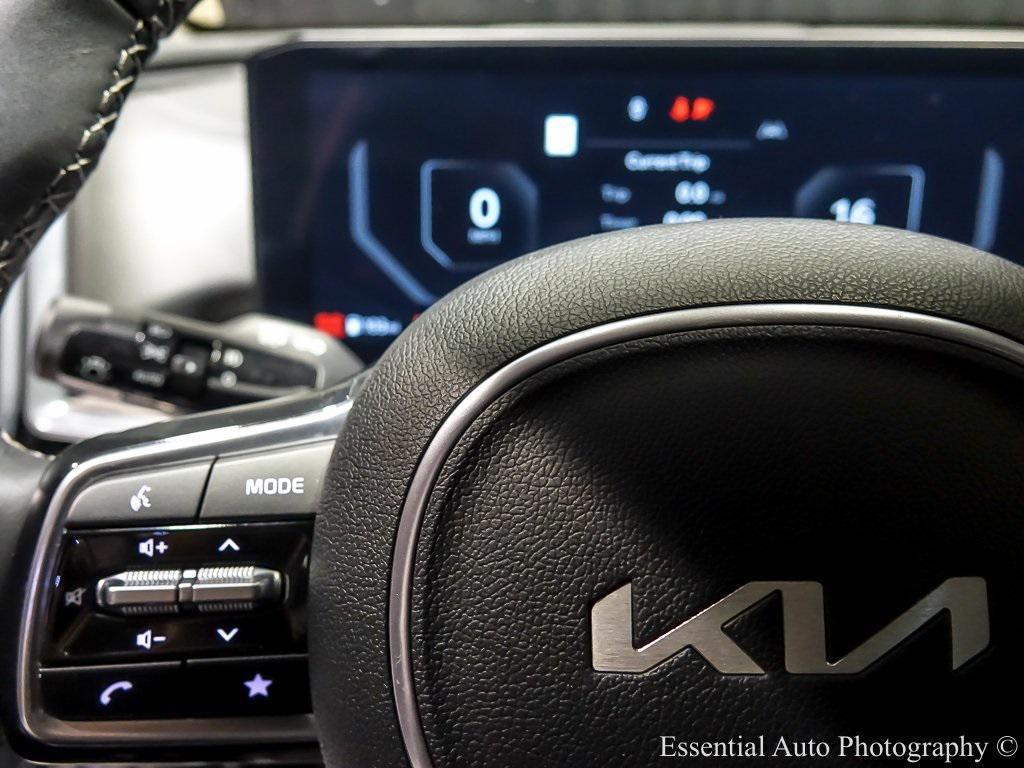 used 2025 Kia Sorento car, priced at $38,699