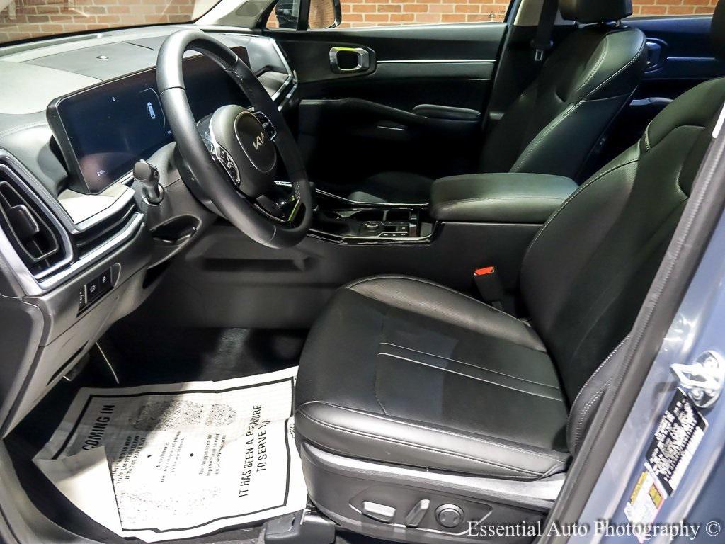 used 2025 Kia Sorento car, priced at $38,699