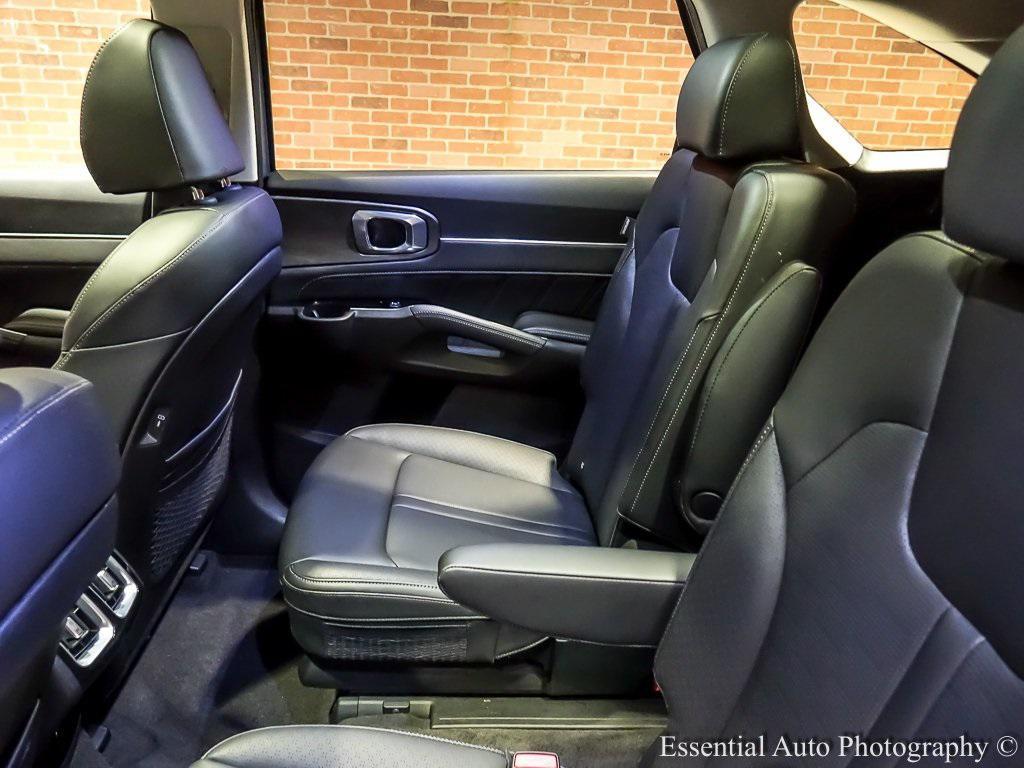 used 2025 Kia Sorento car, priced at $38,699