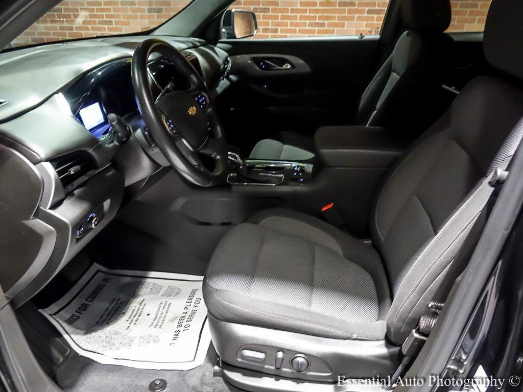 used 2022 Chevrolet Traverse car, priced at $28,999