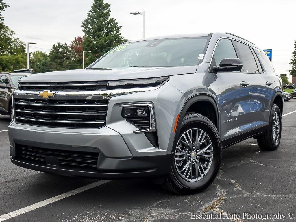 used 2025 Chevrolet Traverse car, priced at $40,198