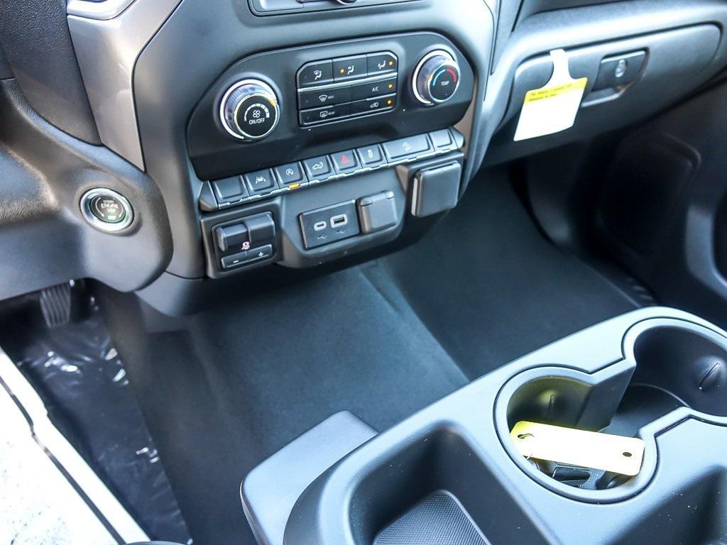 new 2025 Chevrolet Silverado 1500 car, priced at $49,740