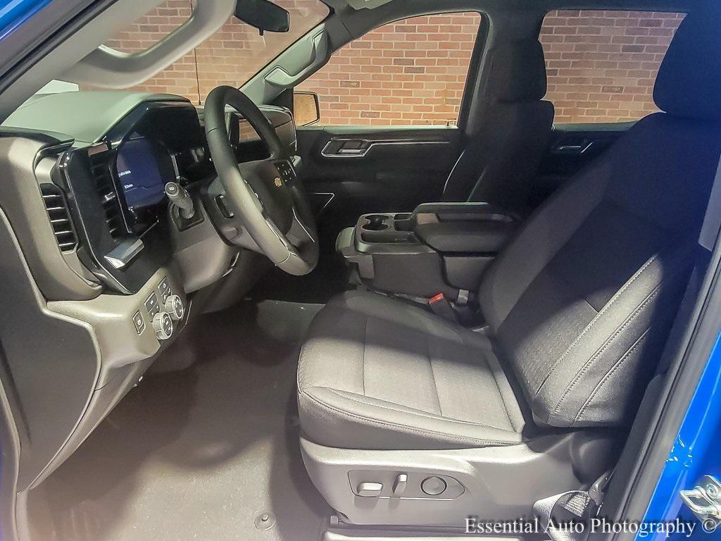 new 2025 Chevrolet Silverado 1500 car, priced at $46,637