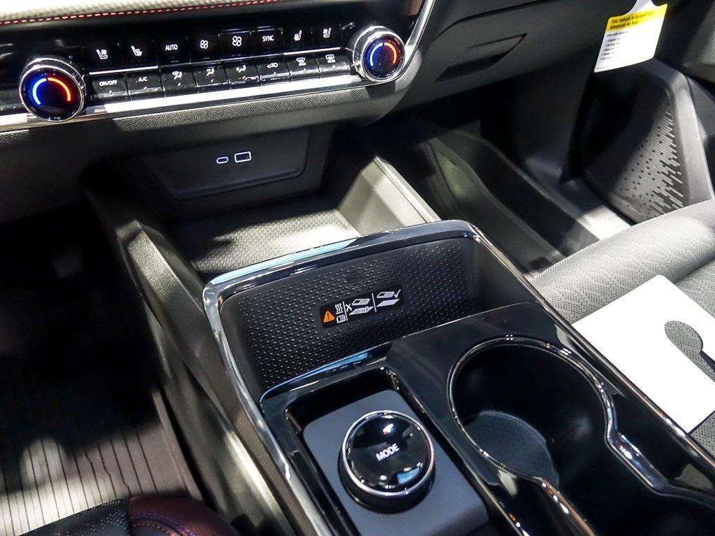 new 2026 Chevrolet Equinox car, priced at $36,475