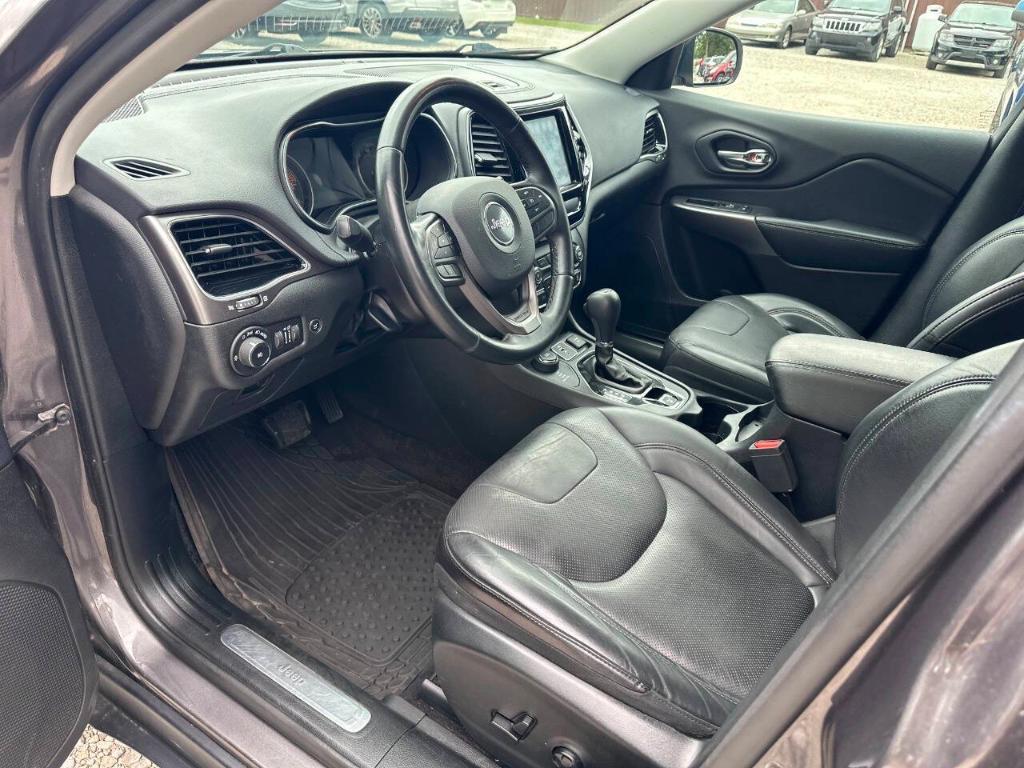 used 2019 Jeep Cherokee car, priced at $12,755