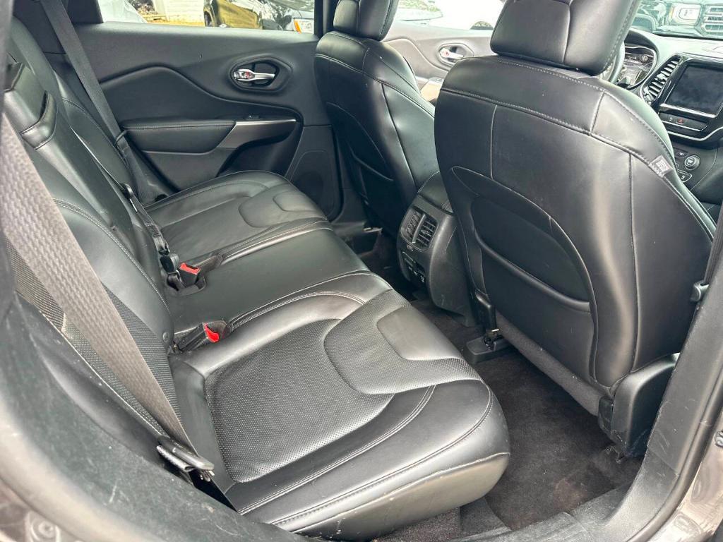used 2019 Jeep Cherokee car, priced at $12,755