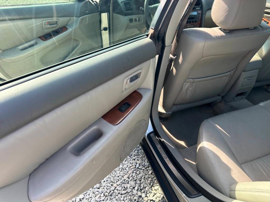 used 2001 Lexus ES 300 car, priced at $3,455