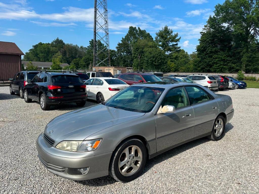 used 2001 Lexus ES 300 car, priced at $3,455