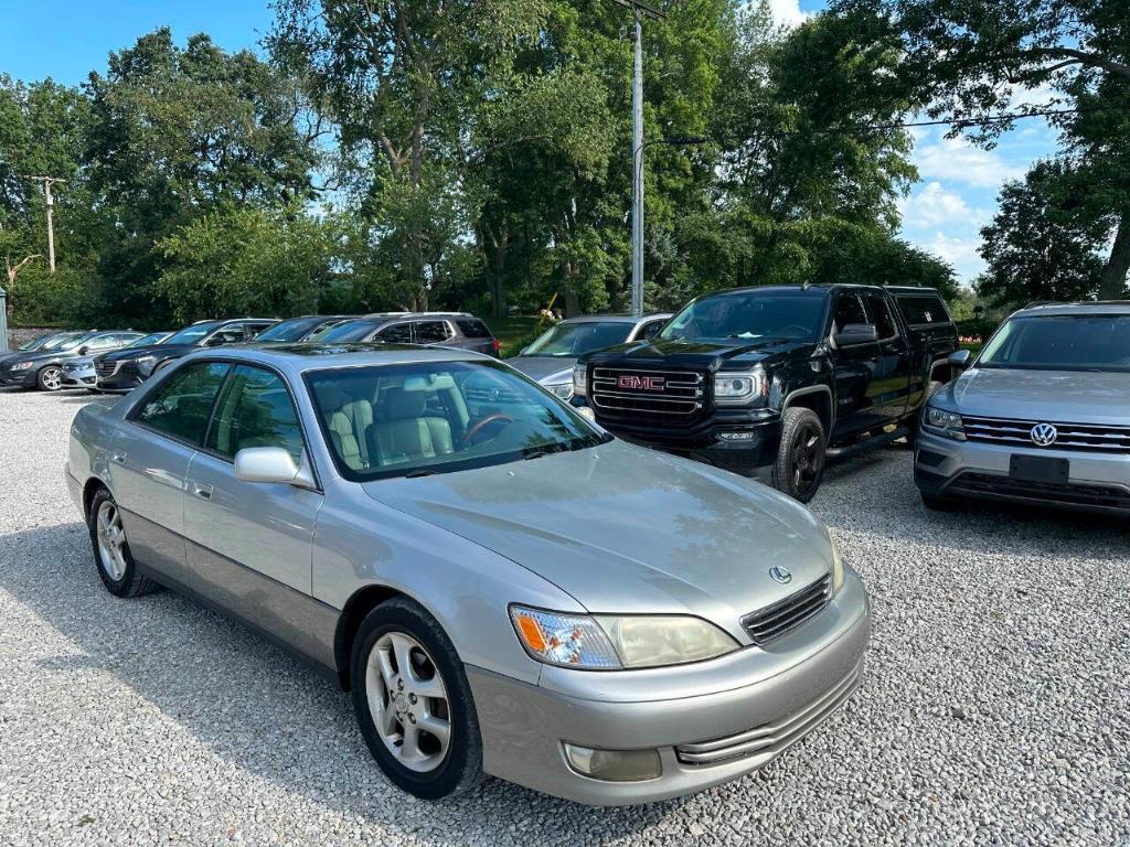 used 2001 Lexus ES 300 car, priced at $3,955