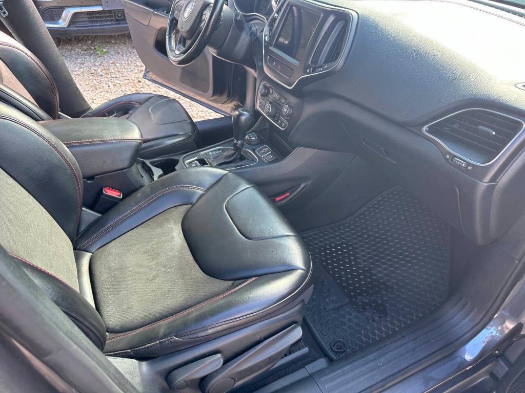 used 2020 Jeep Cherokee car, priced at $10,955