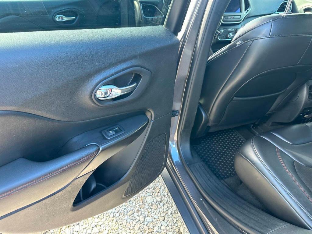 used 2020 Jeep Cherokee car, priced at $10,955