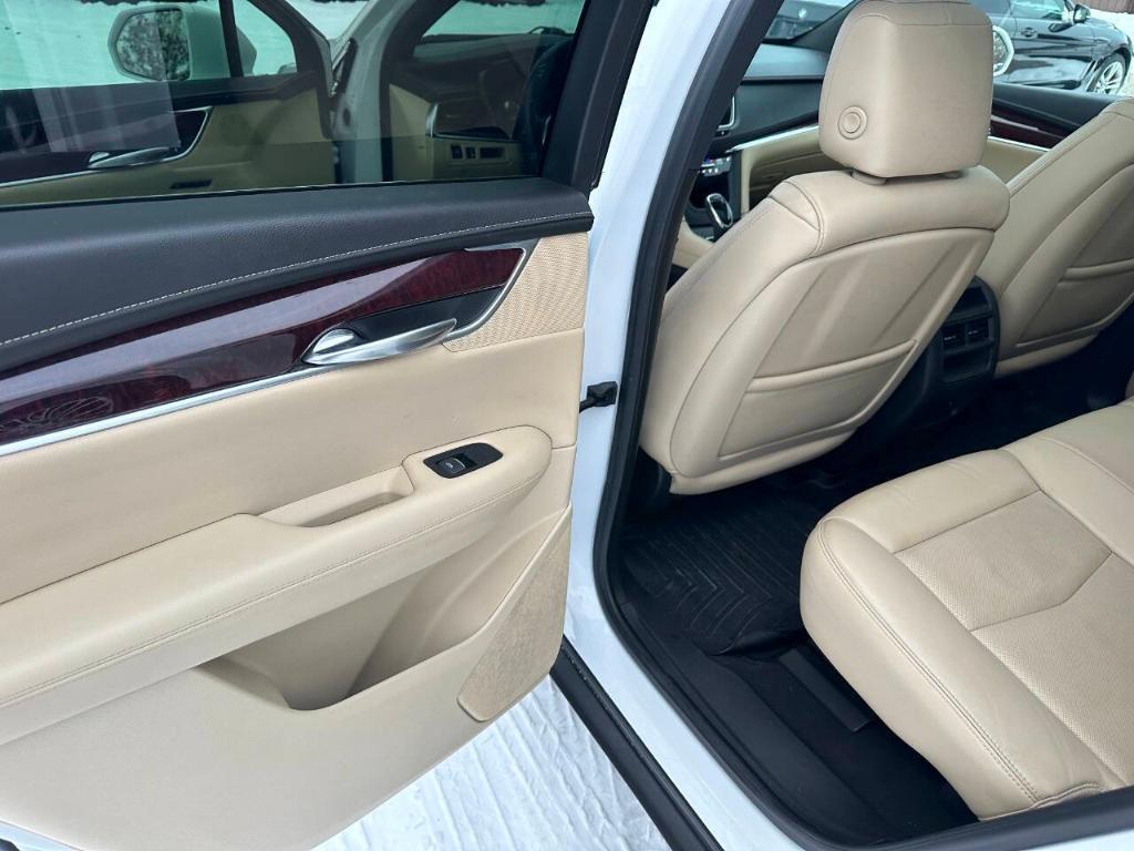 used 2018 Cadillac XT5 car, priced at $14,955