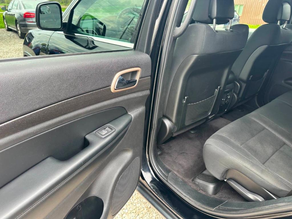 used 2017 Jeep Grand Cherokee car, priced at $8,955