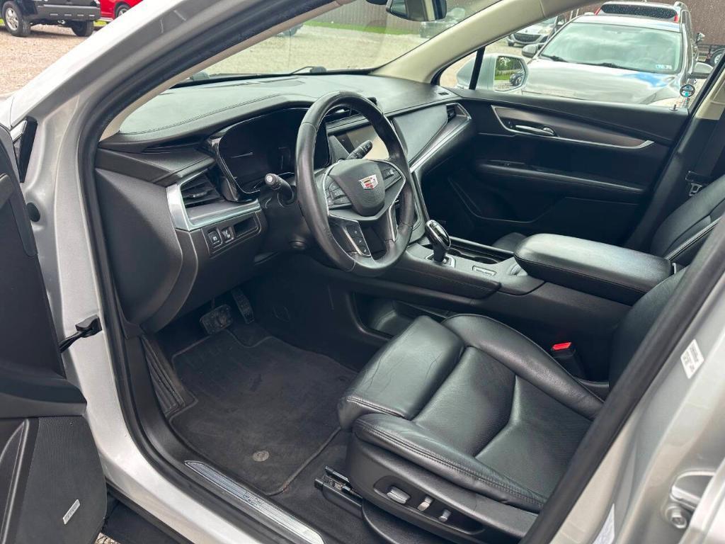 used 2017 Cadillac XT5 car, priced at $11,955