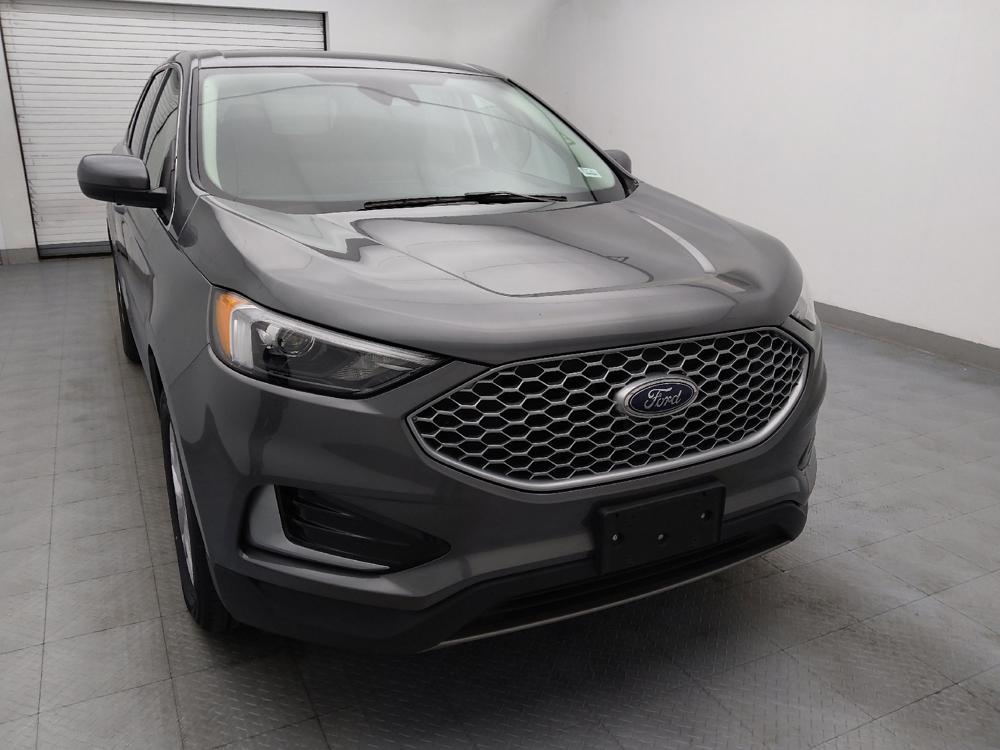 used 2024 Ford Edge car, priced at $26,495