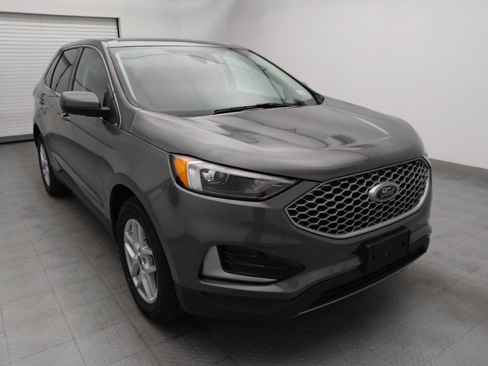 used 2024 Ford Edge car, priced at $26,495