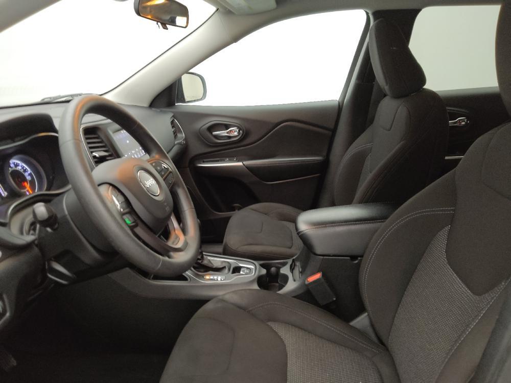 used 2020 Jeep Cherokee car, priced at $18,895