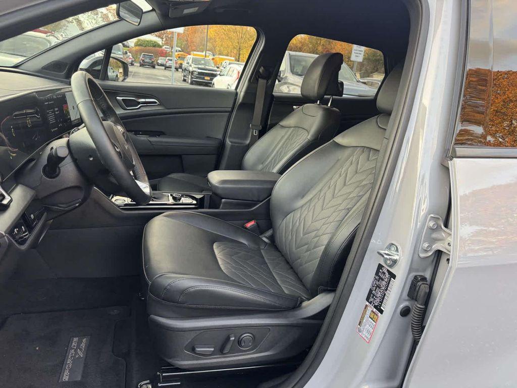 used 2025 Kia Sportage car, priced at $26,995