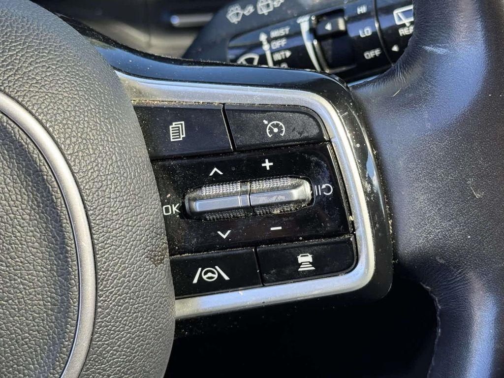 used 2023 Kia Carnival car, priced at $32,995