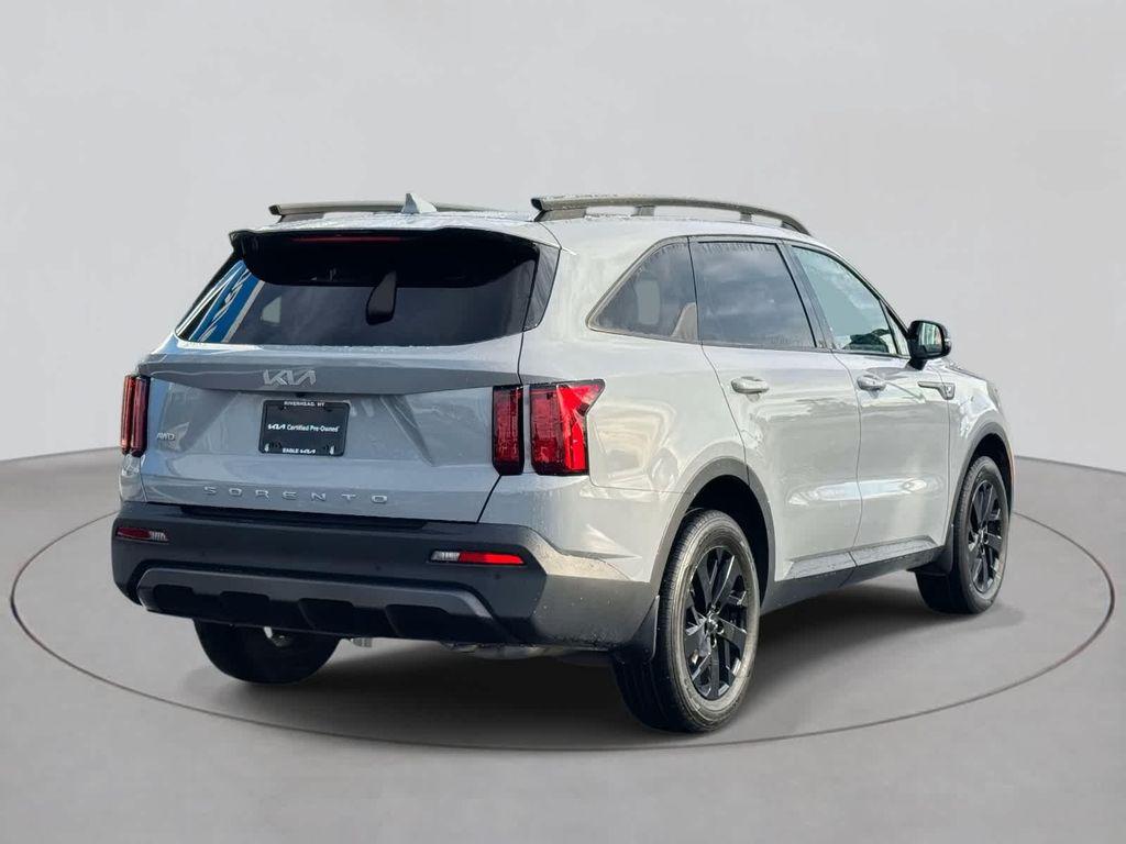 used 2022 Kia Sorento car, priced at $26,995