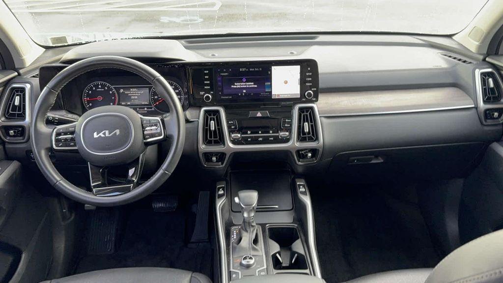 used 2022 Kia Sorento car, priced at $26,995