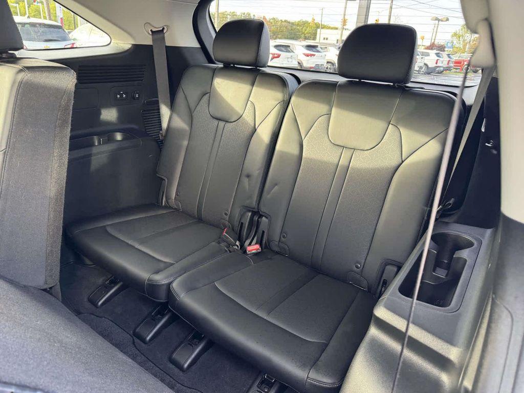 used 2022 Kia Sorento car, priced at $26,995