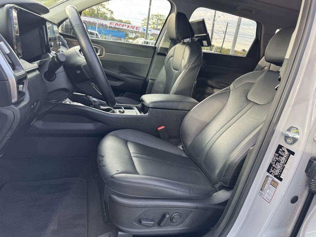 used 2022 Kia Sorento car, priced at $26,995