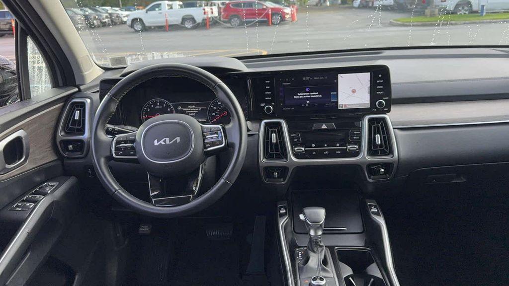used 2022 Kia Sorento car, priced at $26,995