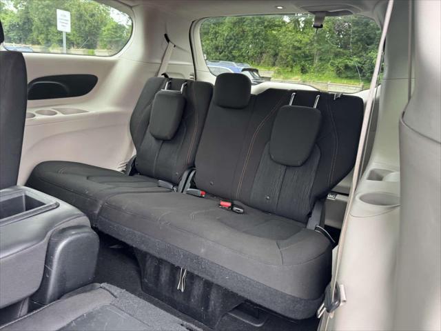 used 2017 Chrysler Pacifica car, priced at $10,495