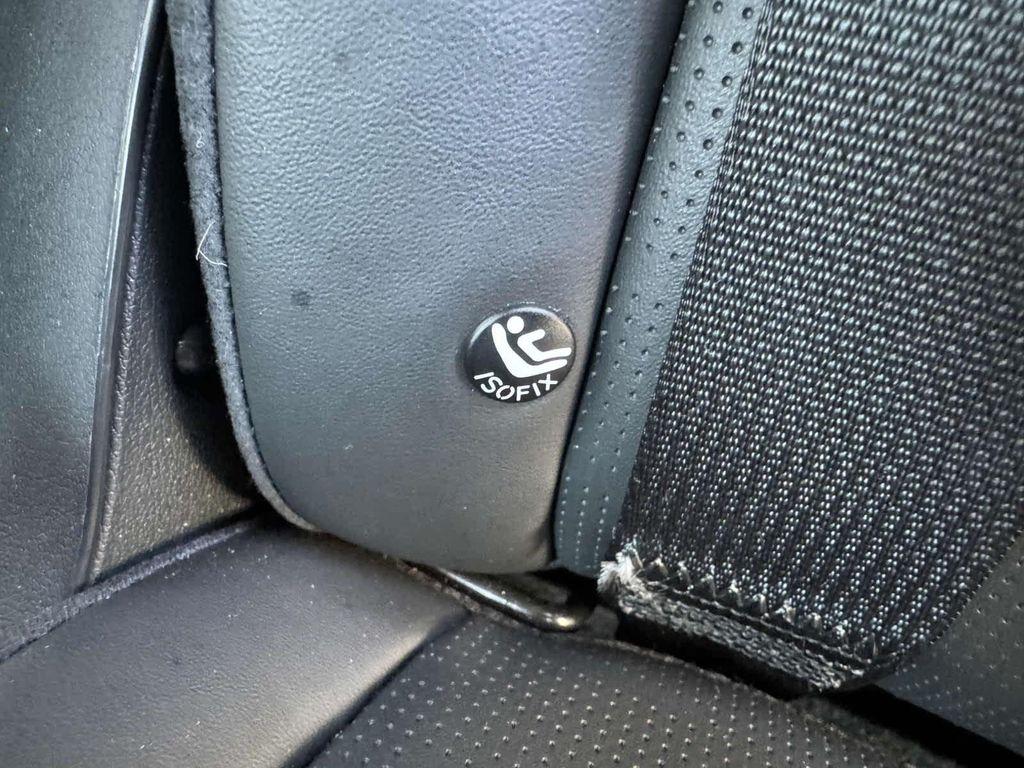 used 2025 Kia Sorento car, priced at $29,995