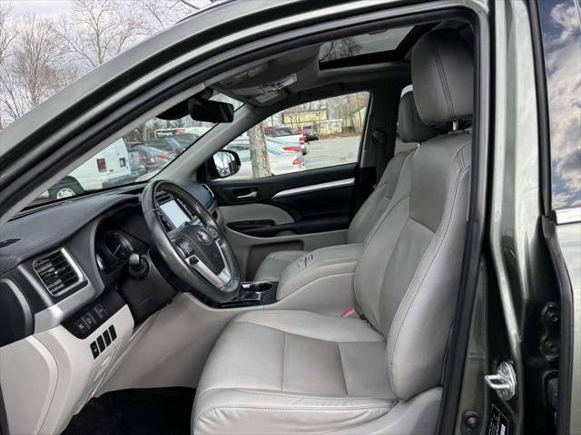 used 2019 Toyota Highlander car, priced at $19,995