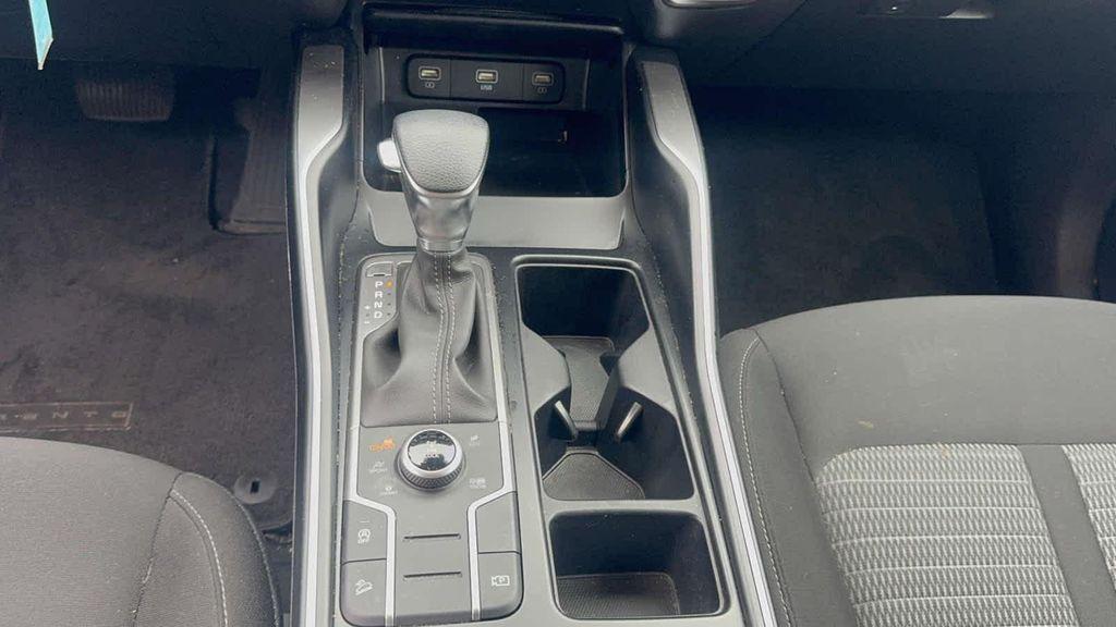 used 2022 Kia Sorento car, priced at $22,995