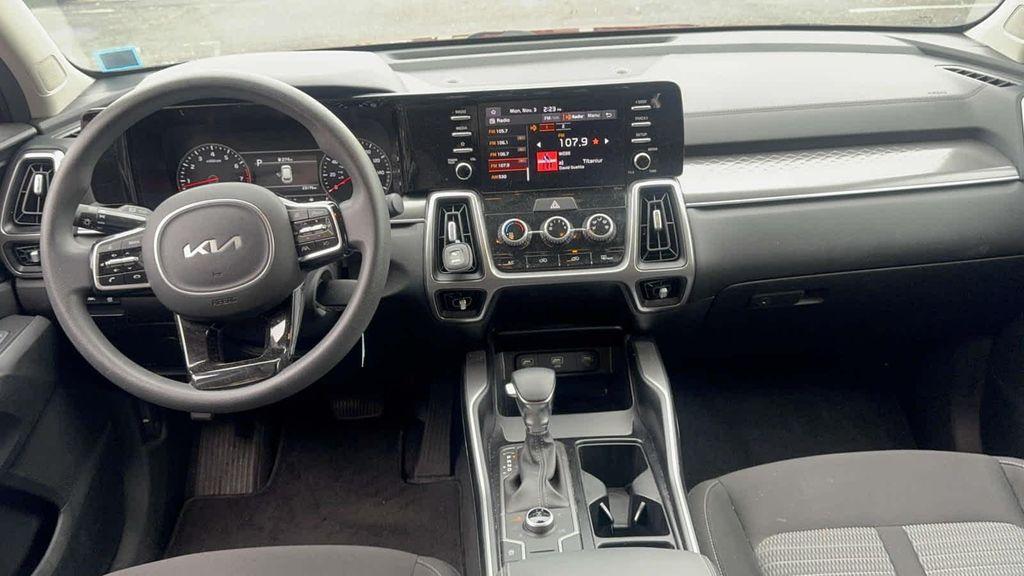 used 2022 Kia Sorento car, priced at $22,995