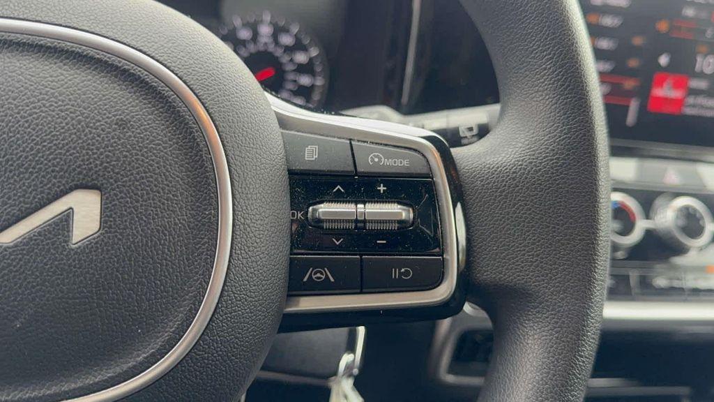 used 2022 Kia Sorento car, priced at $22,995