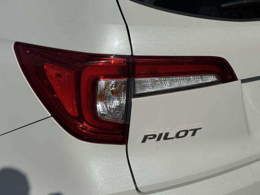 used 2021 Honda Pilot car, priced at $22,995