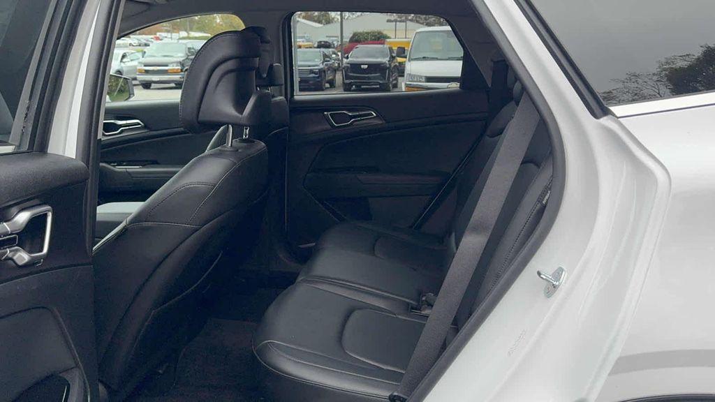 used 2025 Kia Sportage car, priced at $26,995