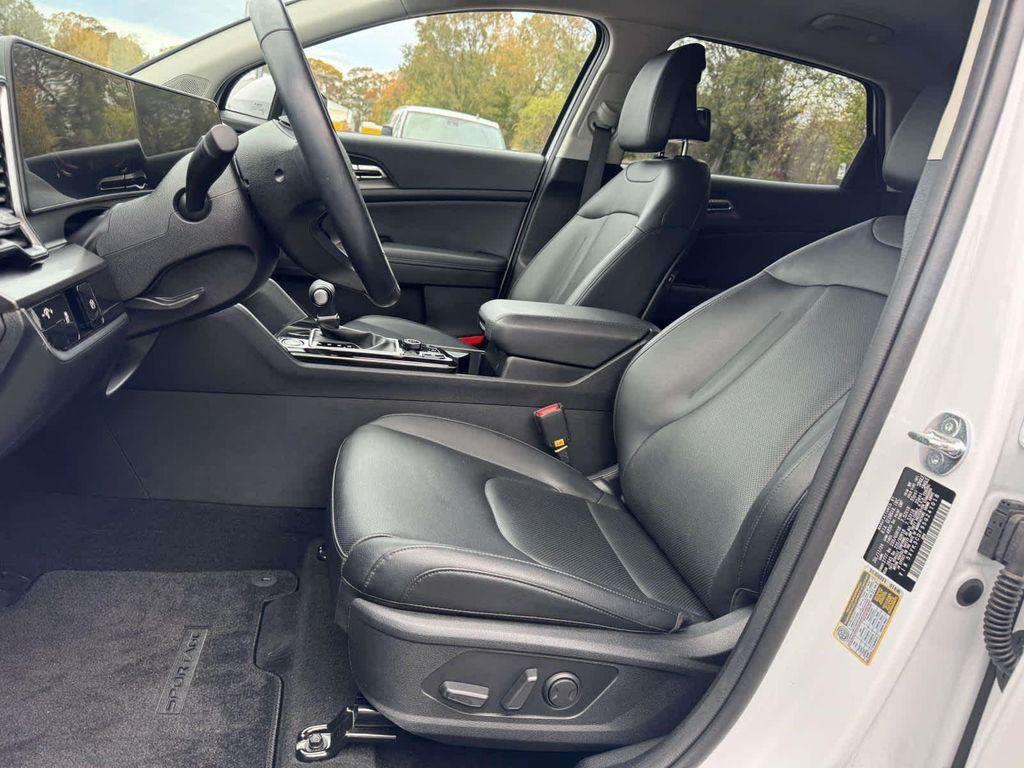 used 2025 Kia Sportage car, priced at $26,995